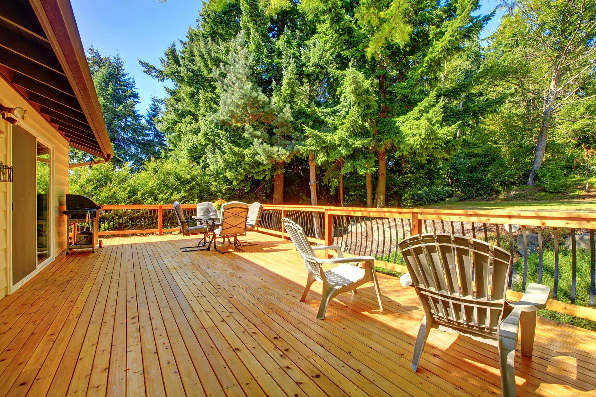 featuredimage-Elevate-Your-Home-with-Custom-Wood-Structures