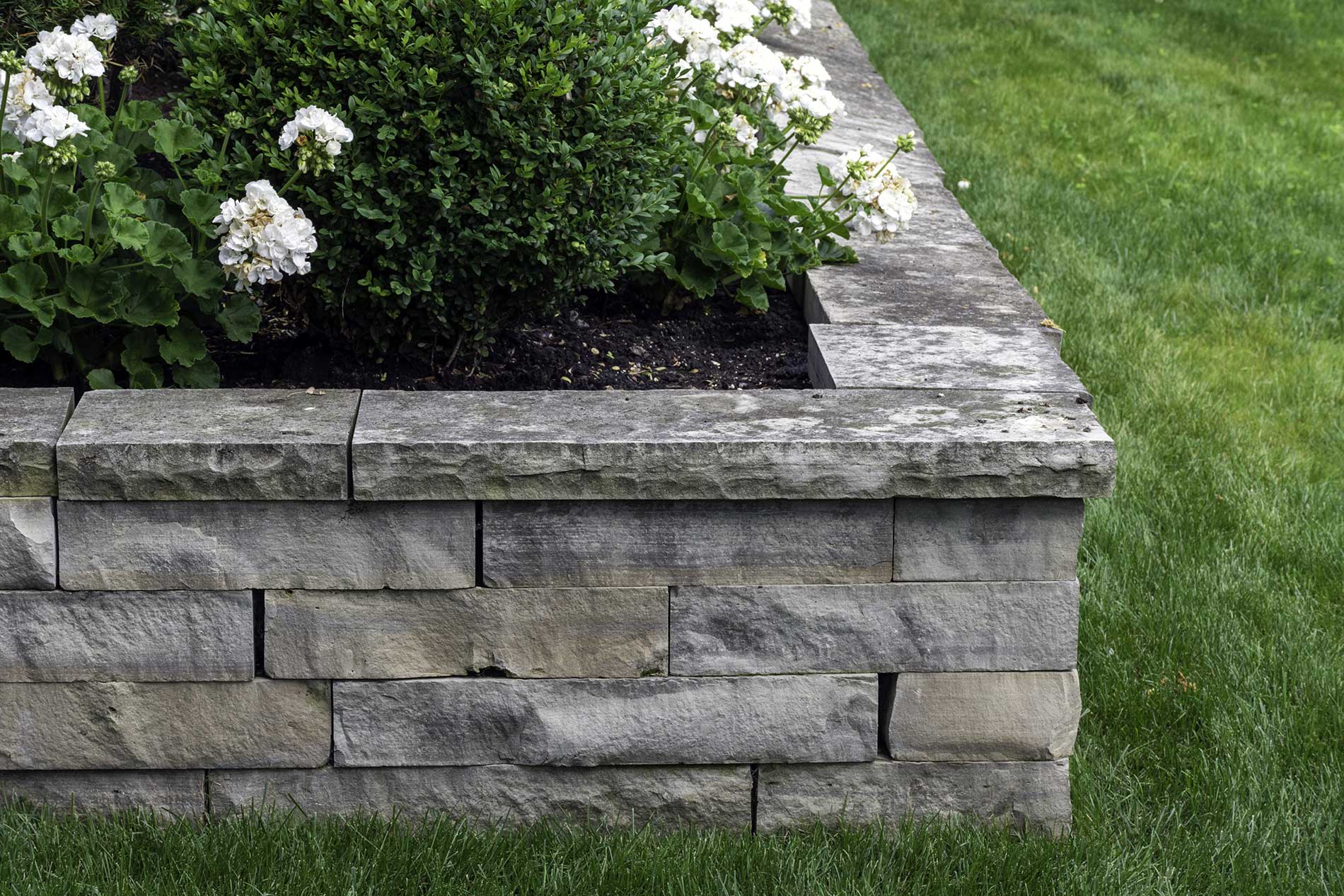 featuredimage-The-beauty-in-retaining-walls